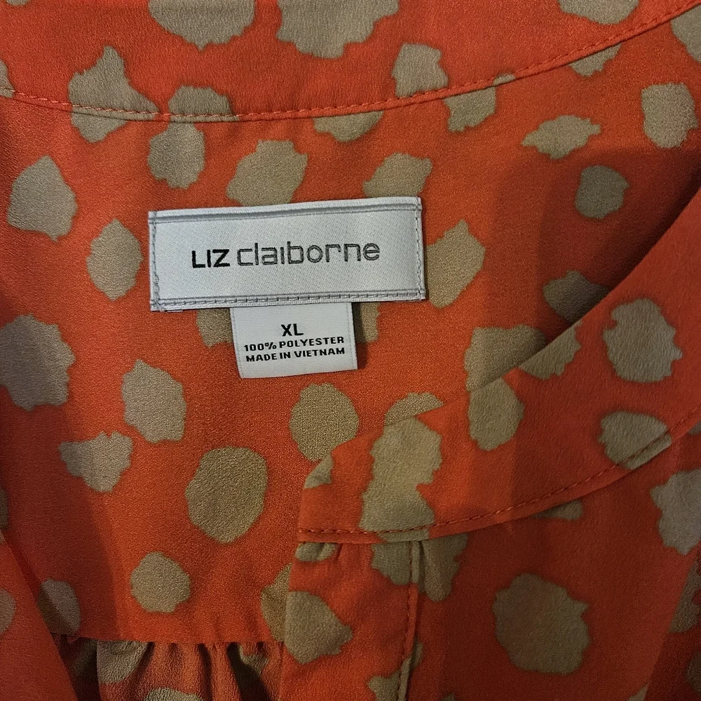 LIZ CLAIBORNE Sleeveless Top - Picture 2 of 3